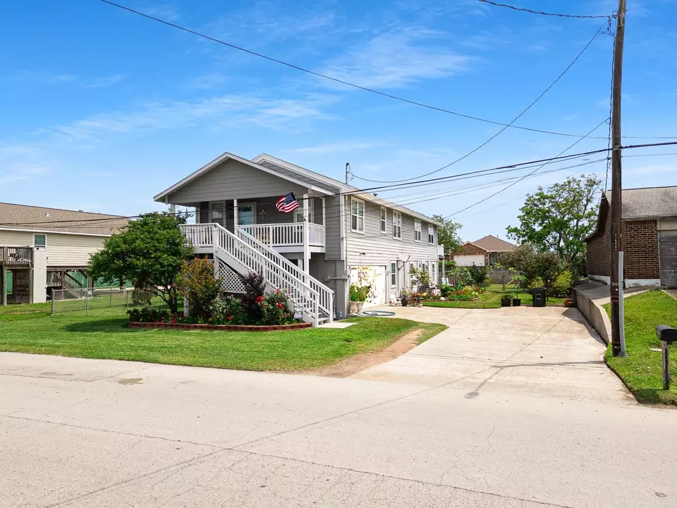 Other - 2120 73rd St, Galveston, TX 77551 photo 8 of 11