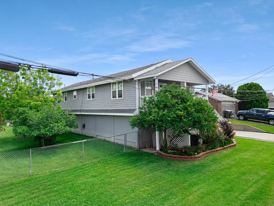 Other - 2120 73rd St, Galveston, TX 77551 photo 9 of 11