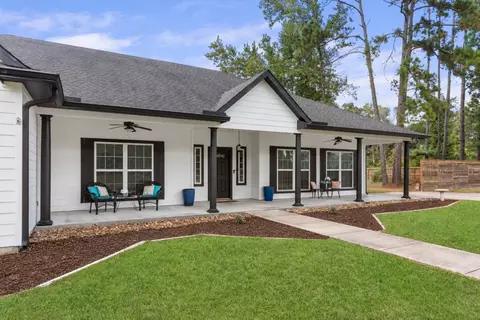 Exterior - 16144 Firetower Rd, Conroe, TX 77306 photo 2 of 7