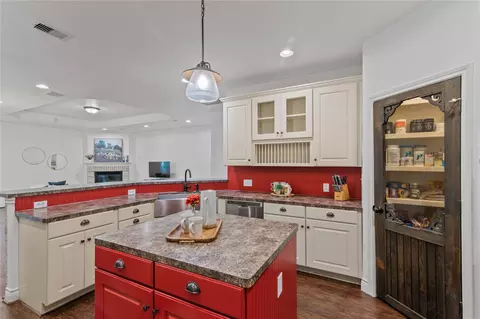 Kitchen - 16144 Firetower Rd, Conroe, TX 77306 photo 2 of 3