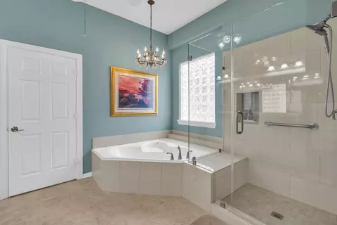 Bath - 44 Windsor Bridge Dr, Conroe, TX 77384 photo 3 of 5