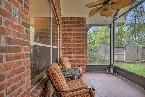 Exterior - 44 Windsor Bridge Dr, Conroe, TX 77384 photo 2 of 9
