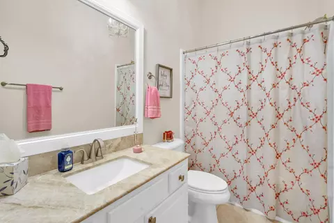 Bath - 44 Windsor Bridge Dr, Conroe, TX 77384 photo 1 of 5