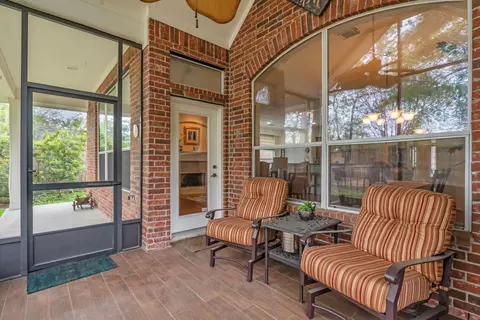 Exterior - 44 Windsor Bridge Dr, Conroe, TX 77384 photo 3 of 9