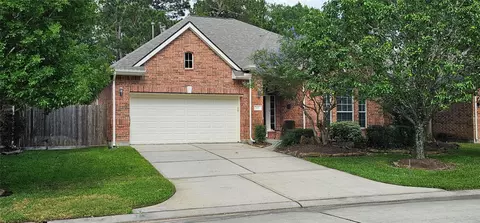 Exterior - 44 Windsor Bridge Dr, Conroe, TX 77384 photo 7 of 9