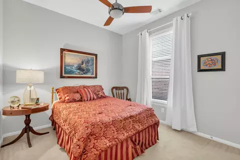 Bedroom - 44 Windsor Bridge Dr, Conroe, TX 77384 photo 1 of 4