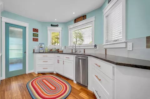 Kitchen - 310 Cove Loop, Coldspring, TX 77331 photo 6 of 6
