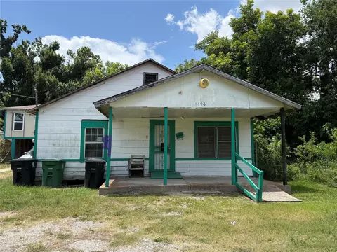 4406 Cavalcade St, Houston, TX 77026