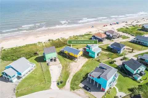 3000 Copacabana Dr, Crystal Beach, TX 77650