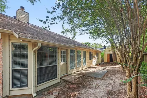 Exterior - 3 Flint St, Conroe, TX 77301 photo 7 of 8