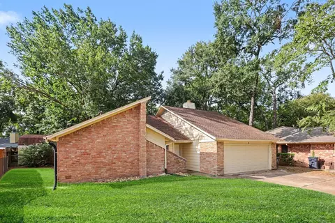 Exterior - 3 Flint St, Conroe, TX 77301 photo 2 of 8