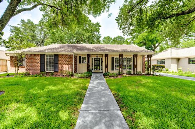 2602 Briarbrook Dr, Houston, TX 77042