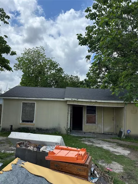 7517 Northline Dr, Houston, TX 77037