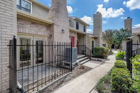 7350 Kirby #24, Houston, TX 77030
