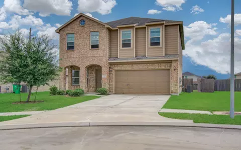 2902 Park Spring Ln, Spring, TX 77373 photo 1