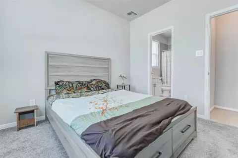 Bedroom - 2806 Kingly Pine Trl, Conroe, TX 77385 photo 2 of 11