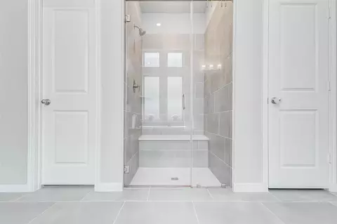 Bath - 2806 Kingly Pine Trl, Conroe, TX 77385 photo 8 of 12