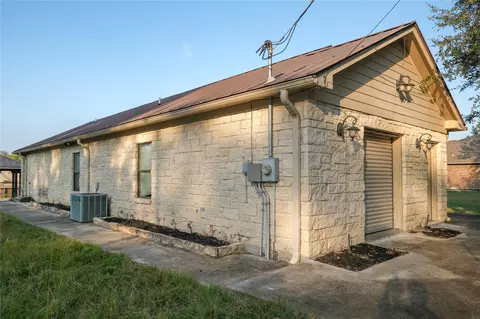 Exterior - 63 Lakeway Dr, Trinity, TX 75862 photo 8 of 9