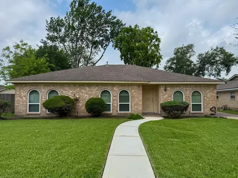 1307 Hitherfield Dr, Sugar Land, TX 77498