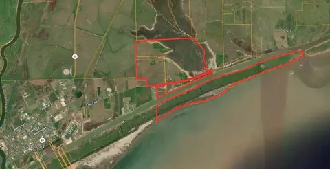 259 South Gulf Road, Matagorda, TX 77457