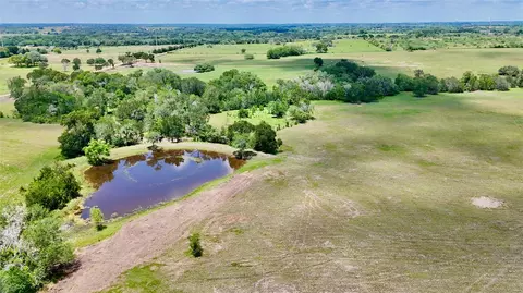 3703 Muehr Rd, Weimar, TX 78962