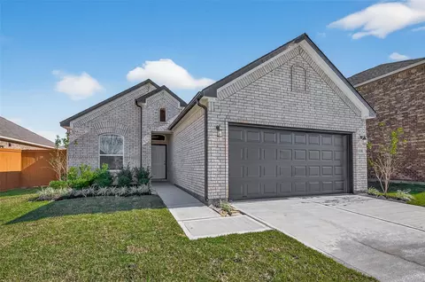 2220 Manila Ln, Texas City, TX 77568