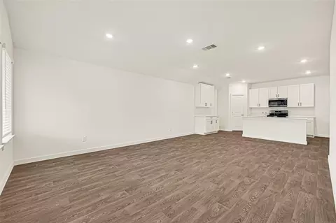 Living - 6718 Canyon Breeze Dr, Rosenberg, TX 77471 photo 3 of 3