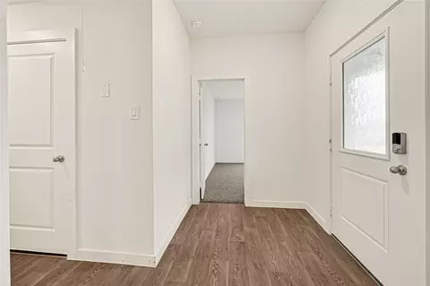Entry Way - 6718 Canyon Breeze Dr, Rosenberg, TX 77471 photo 1 of 2