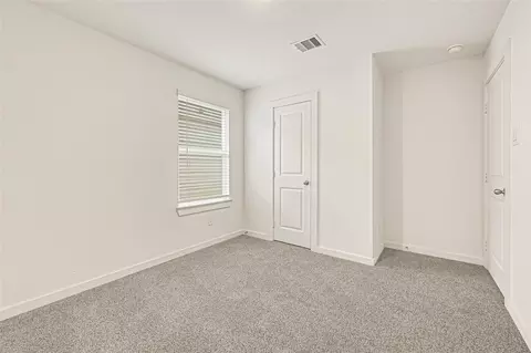 Bedroom - 6718 Canyon Breeze Dr, Rosenberg, TX 77471 photo 4 of 4