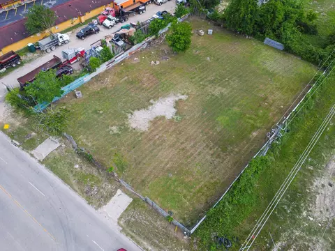 1710 Berry Rd, Houston, TX 77093