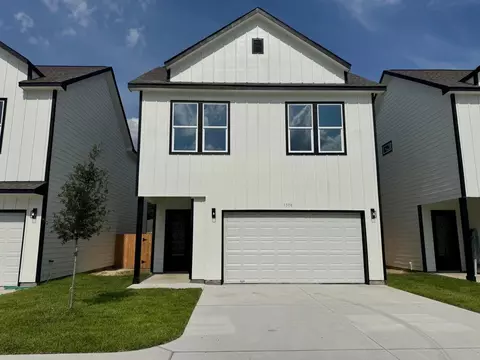 1306 Duff Ln, Houston, TX 77022