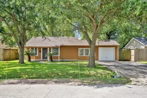 6625 Sivley St, Houston, TX 77055