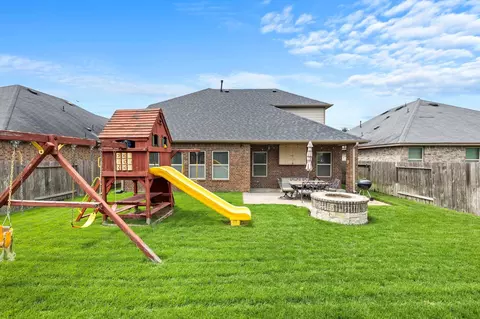 Exterior - 9418 Mcdowell Dr, Richmond, TX 77469 photo 3 of 3