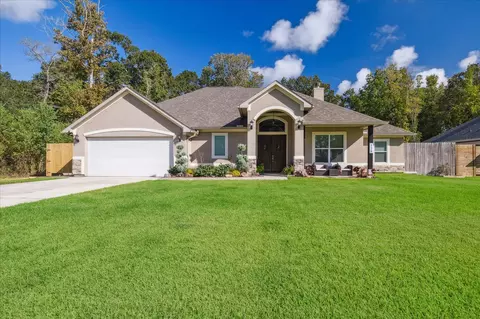 128 Road 6615, Dayton, TX 77535