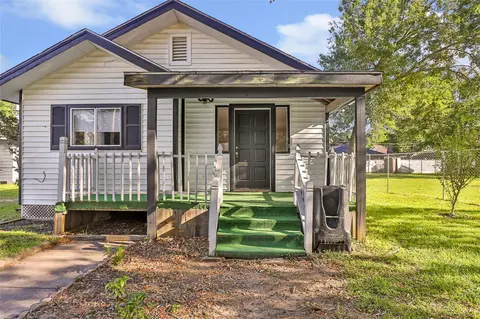 105 Graham St, Baytown, TX 77520