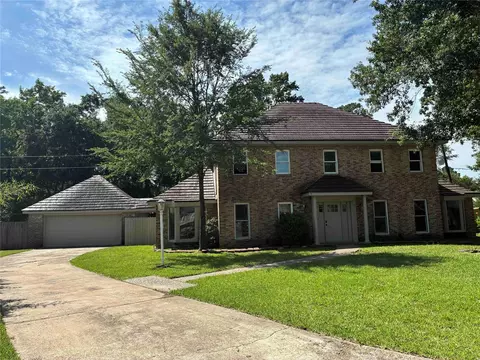 17402 Anvil Ct, Houston, TX 77090