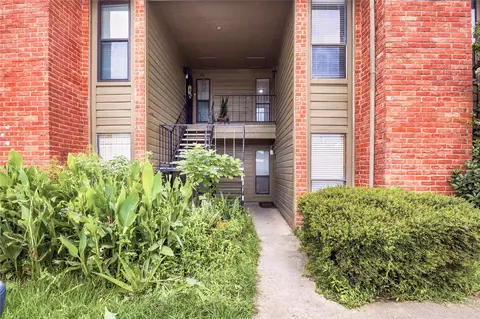 8918 Bissonnet St #112, Houston, TX 77074