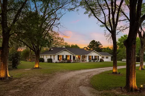 40323 Community Rd, Magnolia, TX 77354
