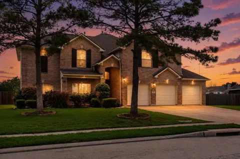 23307 Parkway Lakes Ln, Richmond, TX 77407