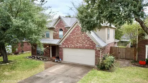 10838 Spruce Dr S, La Porte, TX 77571