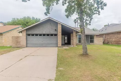 47 Ranch House Loop, Angleton, TX 77515 photo 1