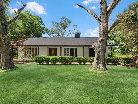 3508 Linwood St, Pearland, TX 77581