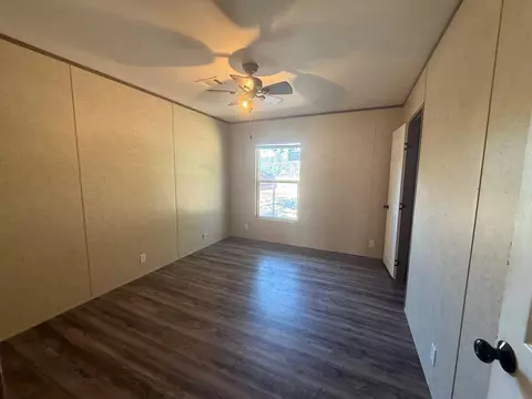 Bedroom - 600 Lakeview Loop, Somerville, TX 77879 photo 2 of 3