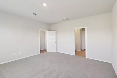 Bedroom - 29030 Farmhouse Estates Dr, Waller, TX 77484 photo 4 of 10