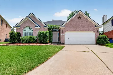 9507 Bending Willow Ln, Houston, TX 77064