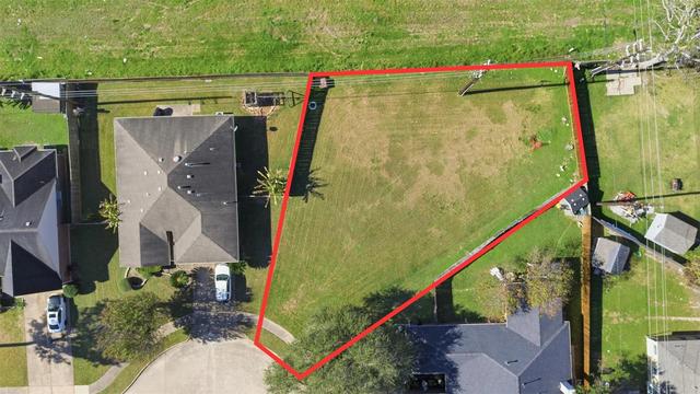 7702 Londres Dr, Houston, TX 77083