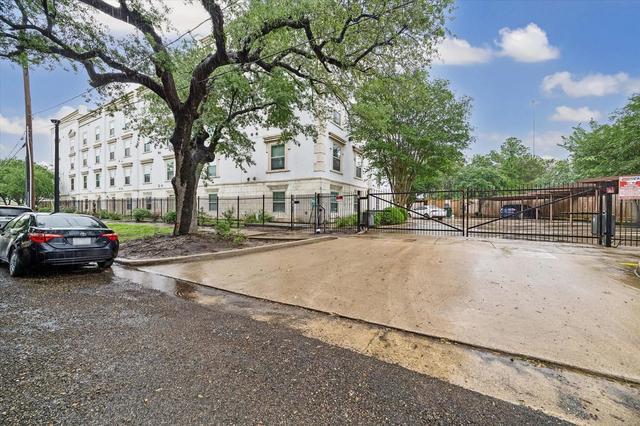 3501 Chenevert St #7, Houston, TX 77004