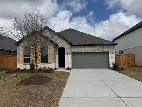 13714 Ballast Green Dr, La Marque, TX 77568