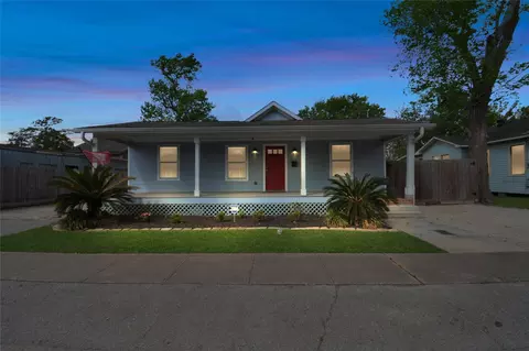 5705 Cochran St, Houston, TX 77009