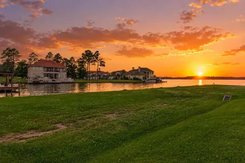 71 Regency Pt, Montgomery, TX 77356